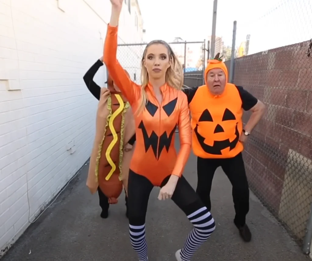 How to Do Pamela Pupkin’s Halloween Workout
